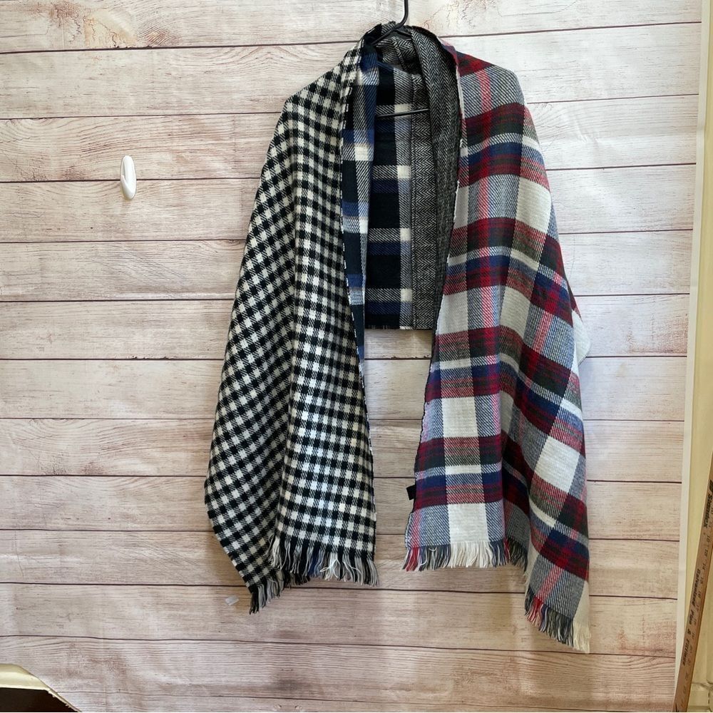 STEVE MADDEN MIXED MEDIA OVERSIZED SCARF/WRAP